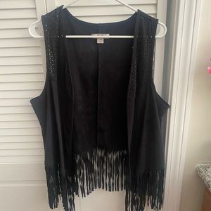 Women’s/Junior’s Black Fringe Vest